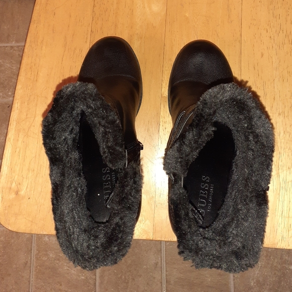 Boots - Picture 5 of 8